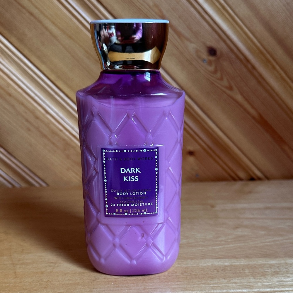 Bath & Body Works Dark Kiss Body Lotion